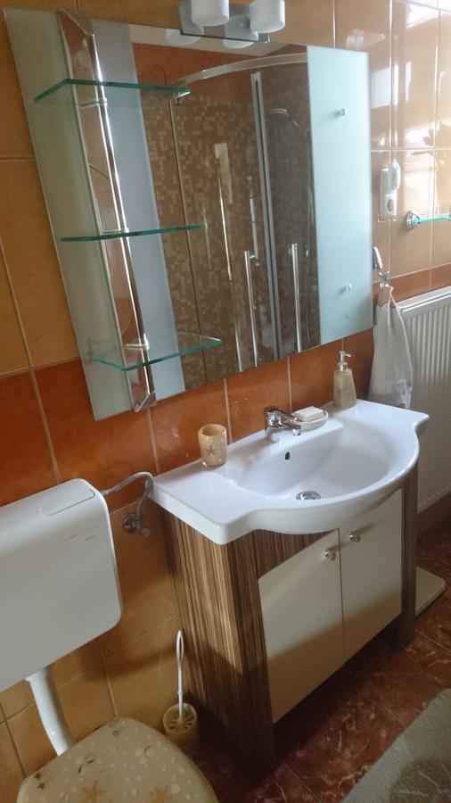 Rita Apartman Денешдиаш Экстерьер фото